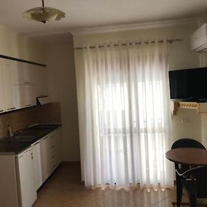 Amras House